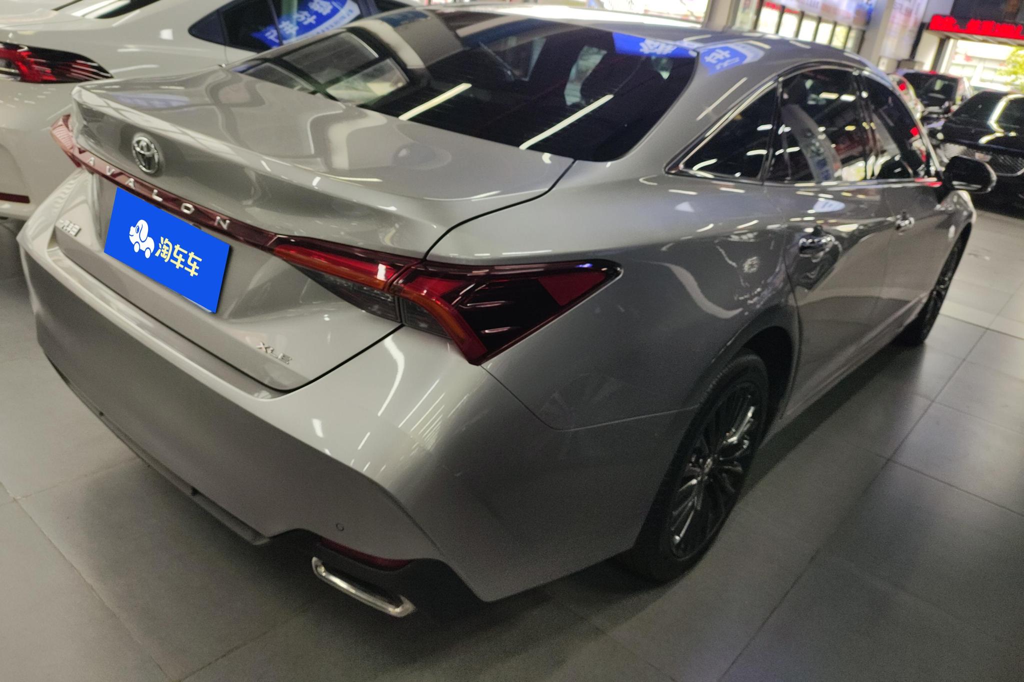 Toyota Avalon 2019 2.0L XLE Luxury VI