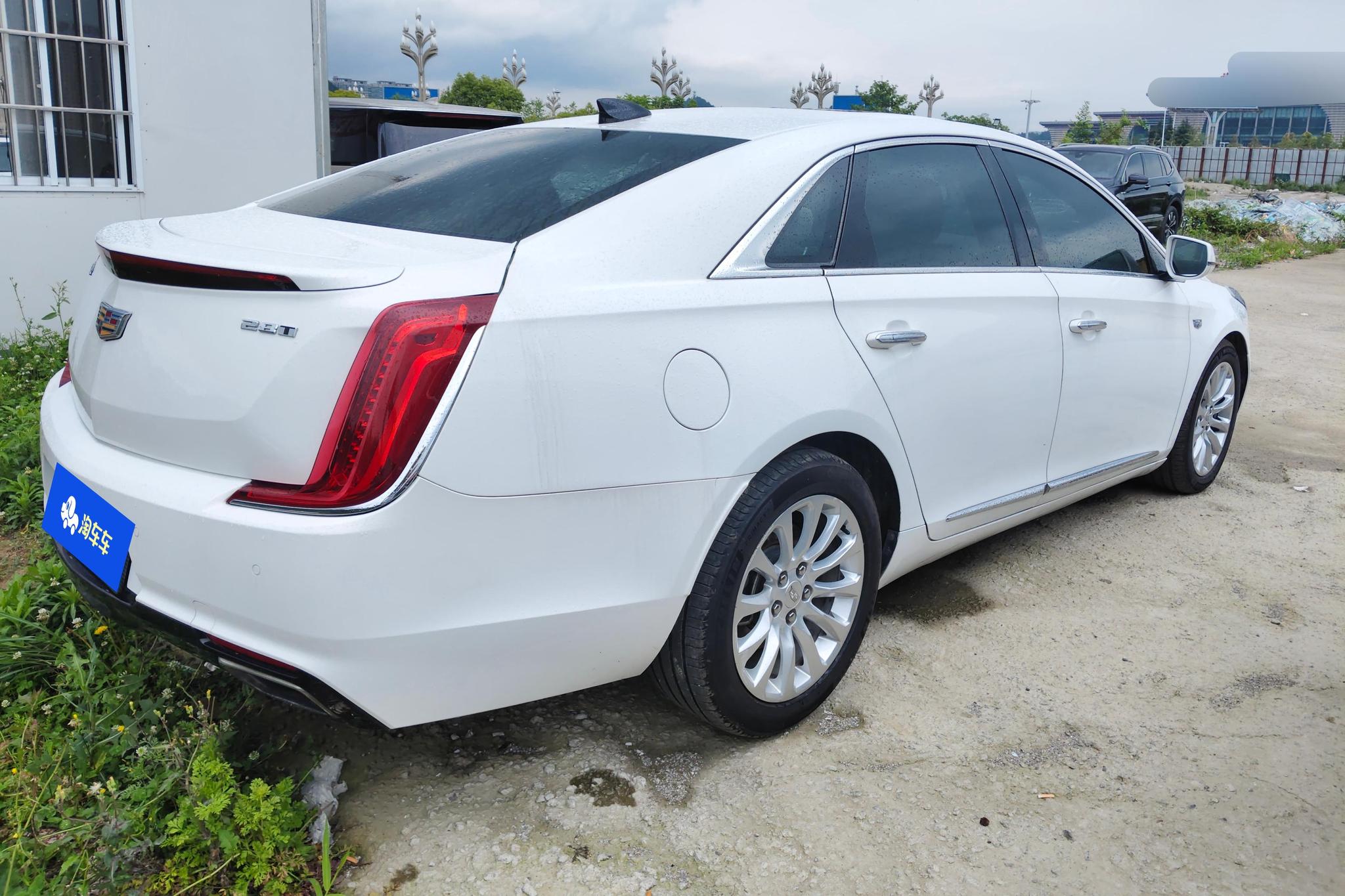 Cadillac XTS 2018 28T