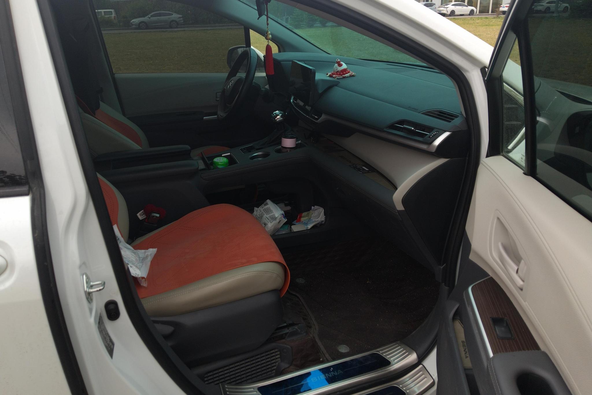 Toyota Sienna 2024 2.5L Comfort