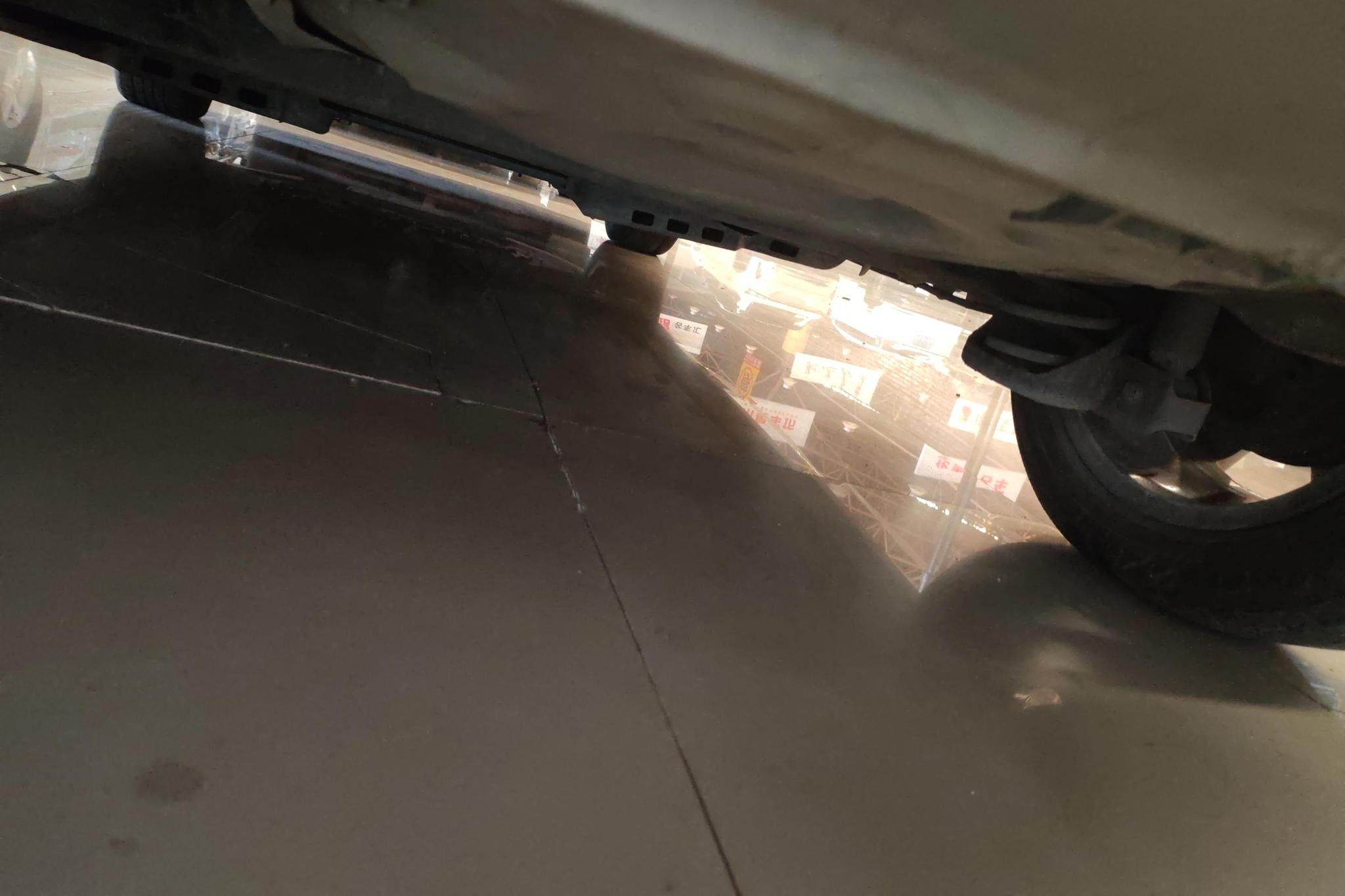 Volkswagen Polo 2012 1.6L Cross POLO AT