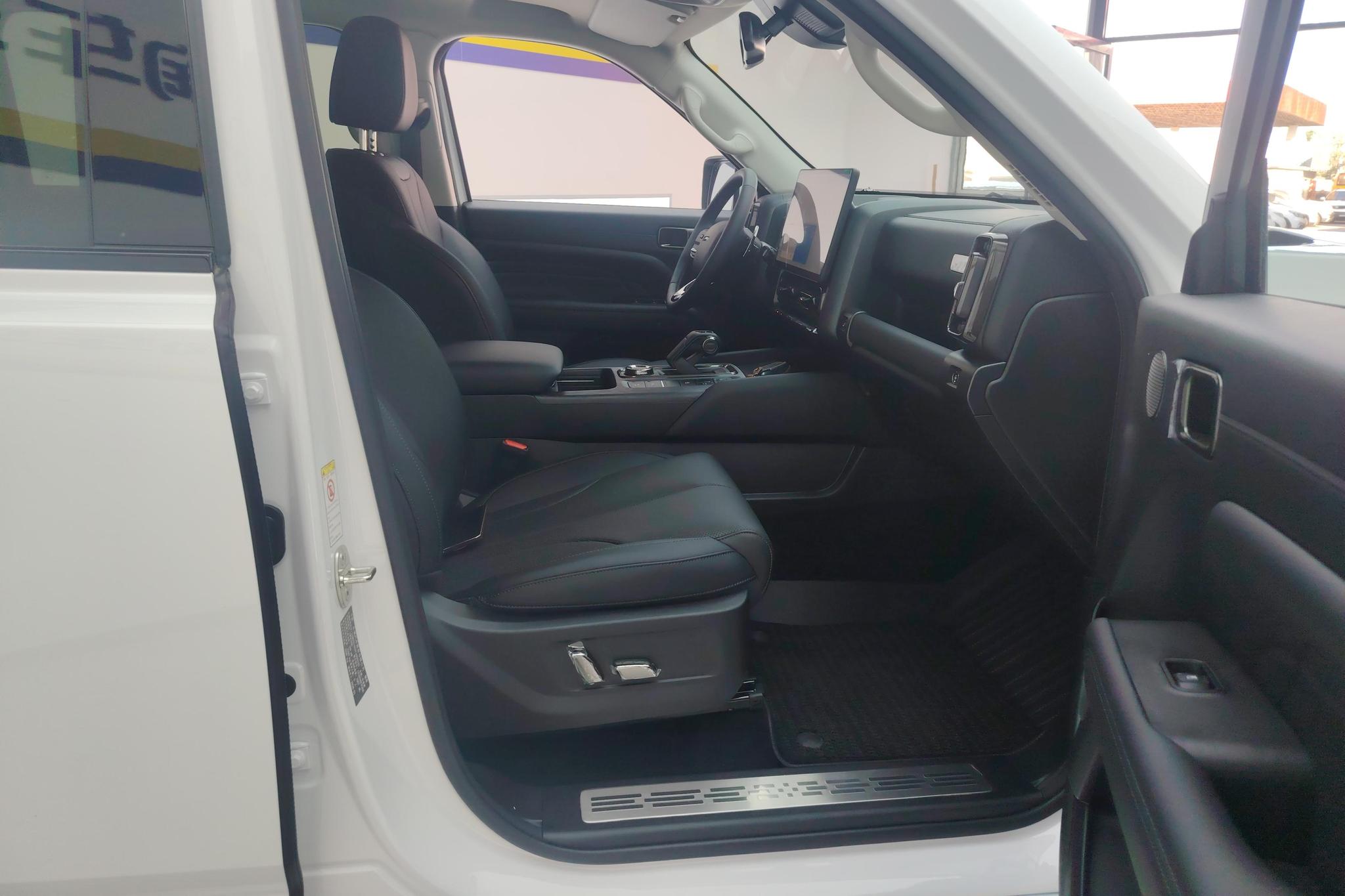 Haval H9 2024 2.0T 5 мест