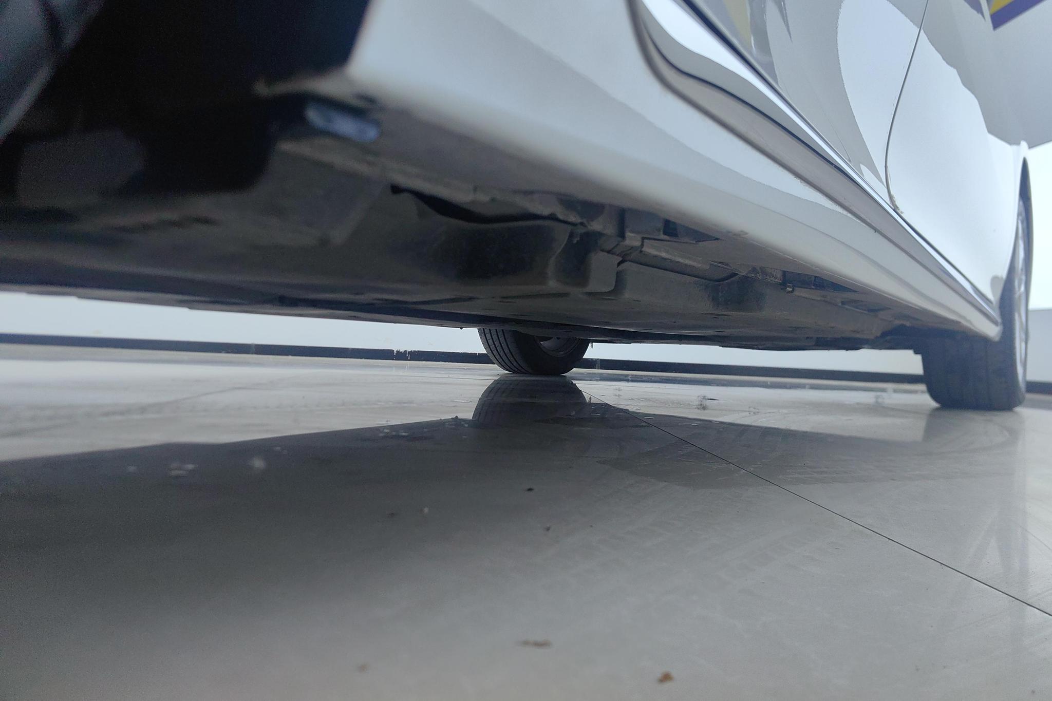 Toyota Camry 2023 2.0G Luxury