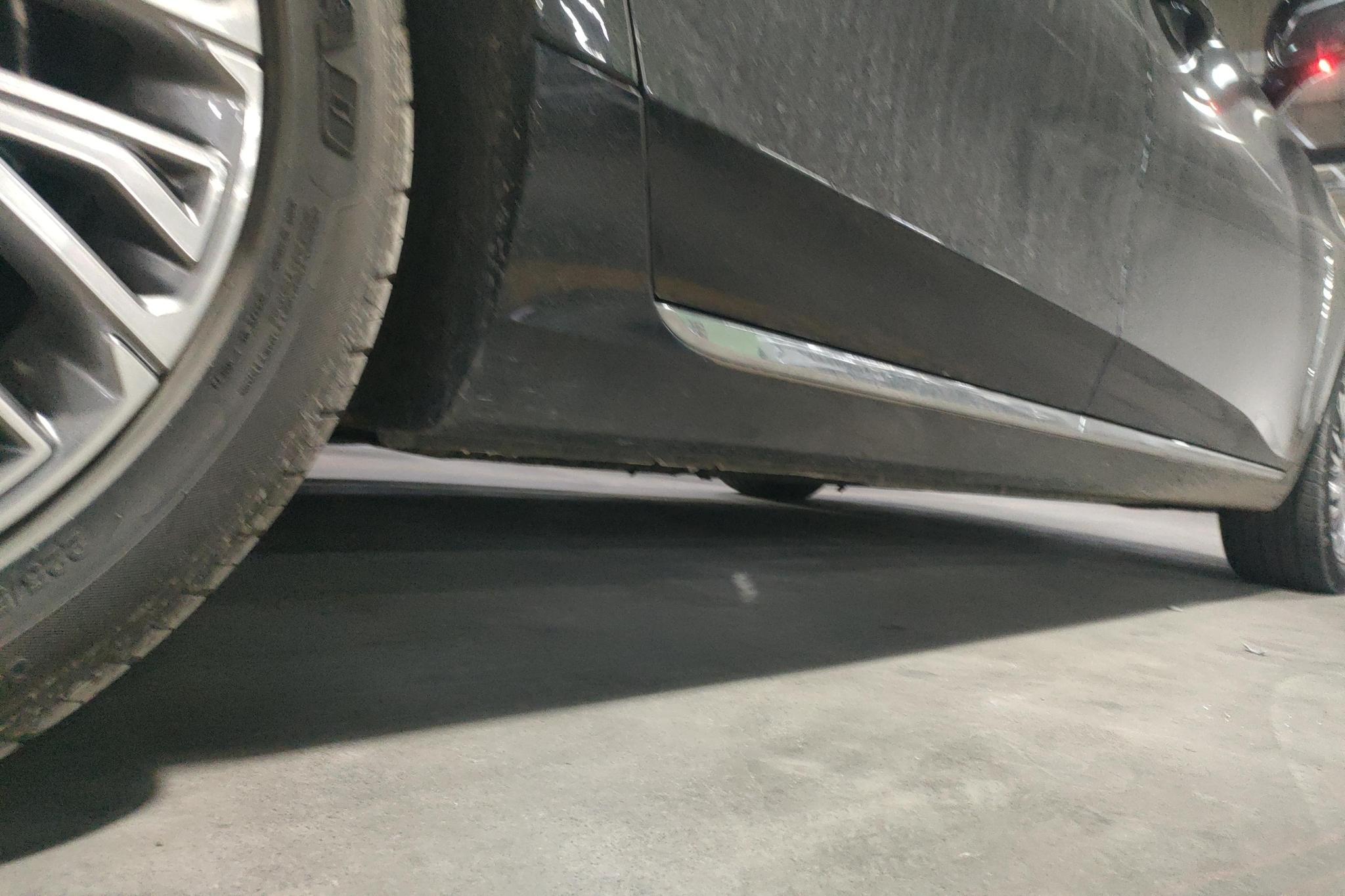 Hongqi H5 2023 2.0T AT