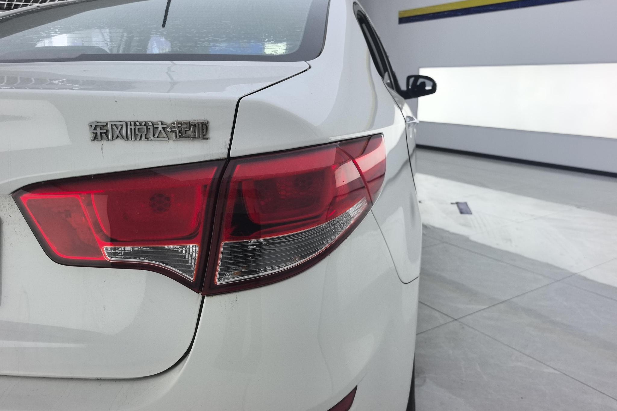 Kia K2 2015 1.4L MT GLS