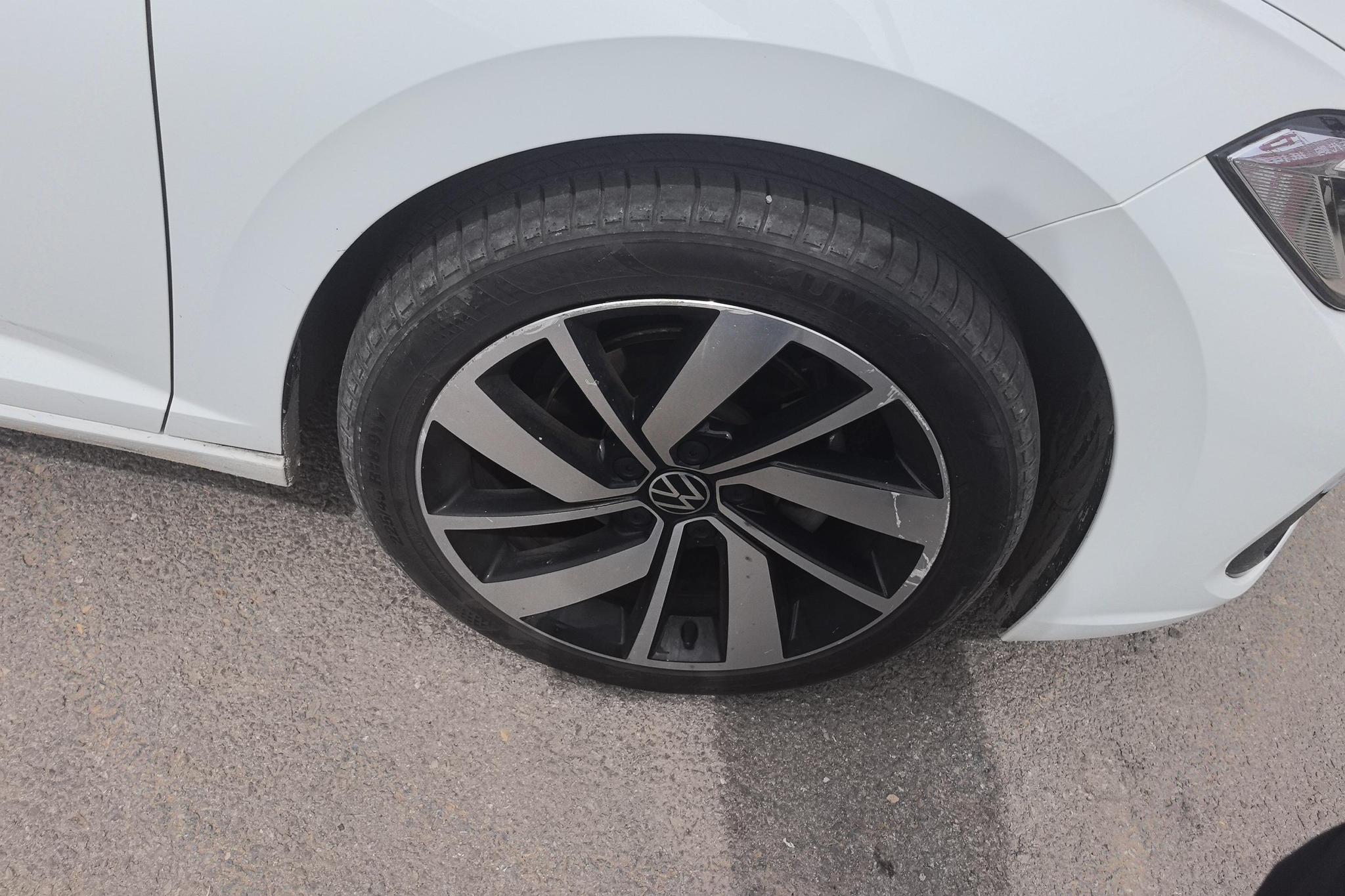 Volkswagen Sagitar 2023 300TSI DSG