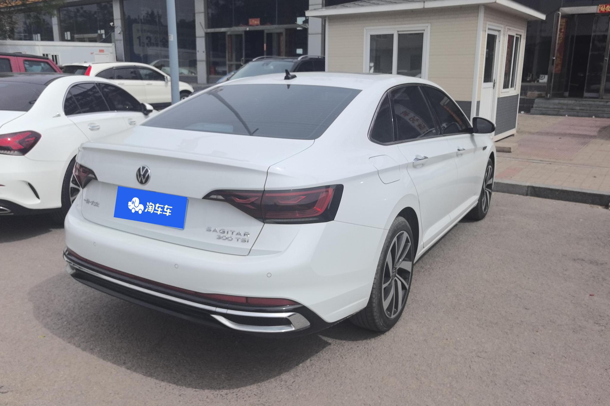 Volkswagen Sagitar 2023 300TSI DSG