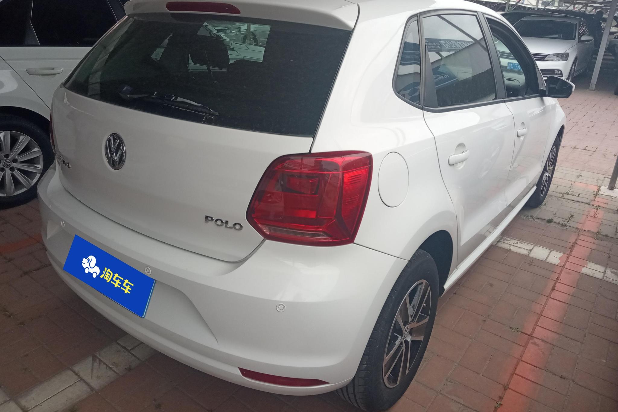 Volkswagen Polo 2016 1.4L AT