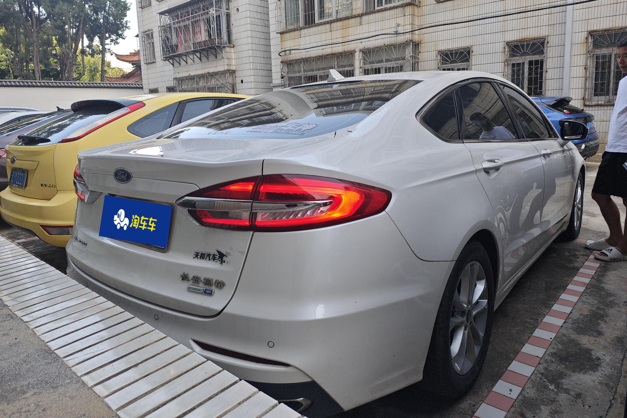 Ford Mondeo 2018 EcoBoost 180 Fashion V