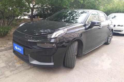 Lynk & Co 03