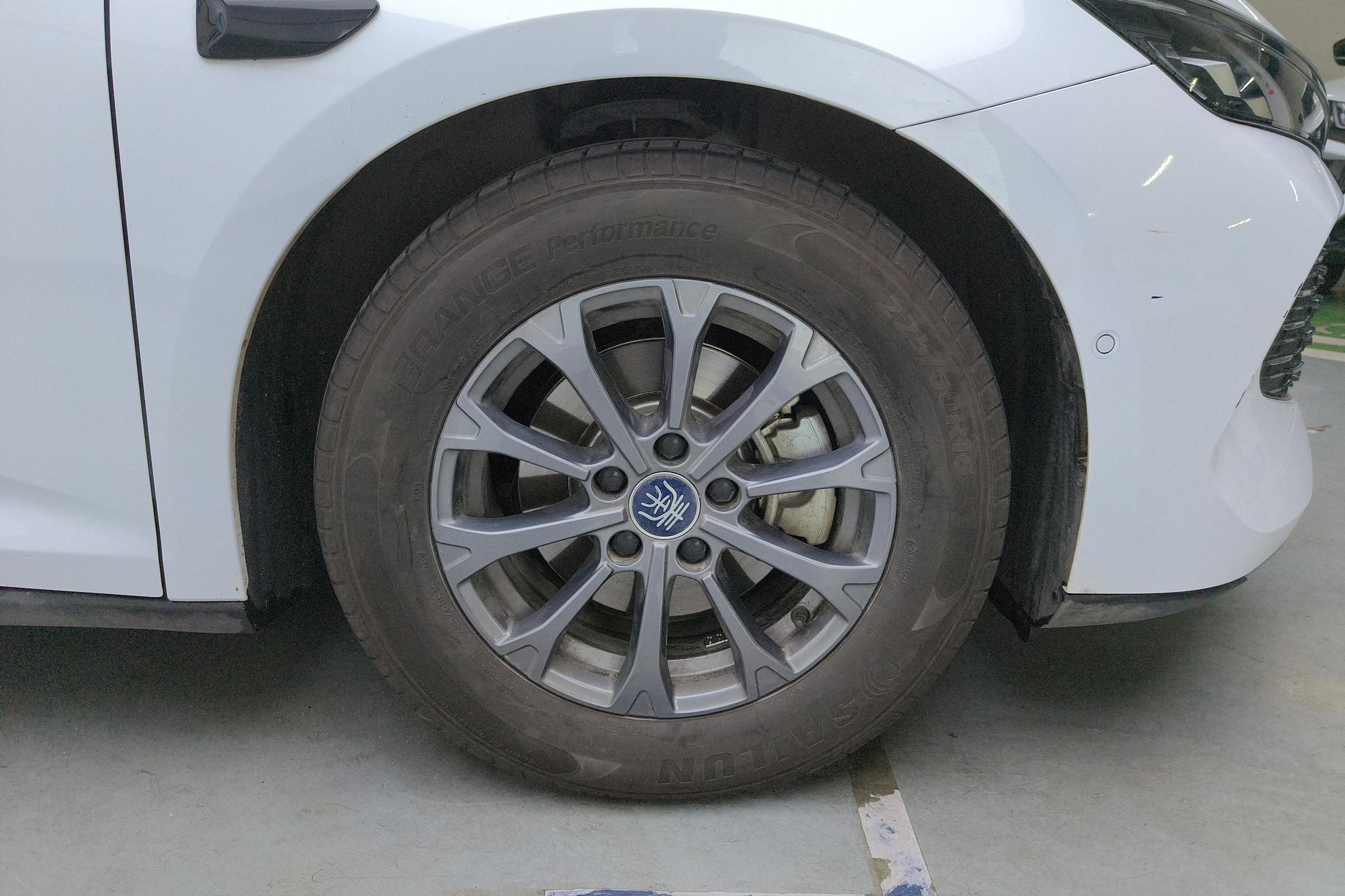 BYD Qin L L DM 2025 Smart Drive DM-i 80KM Lead