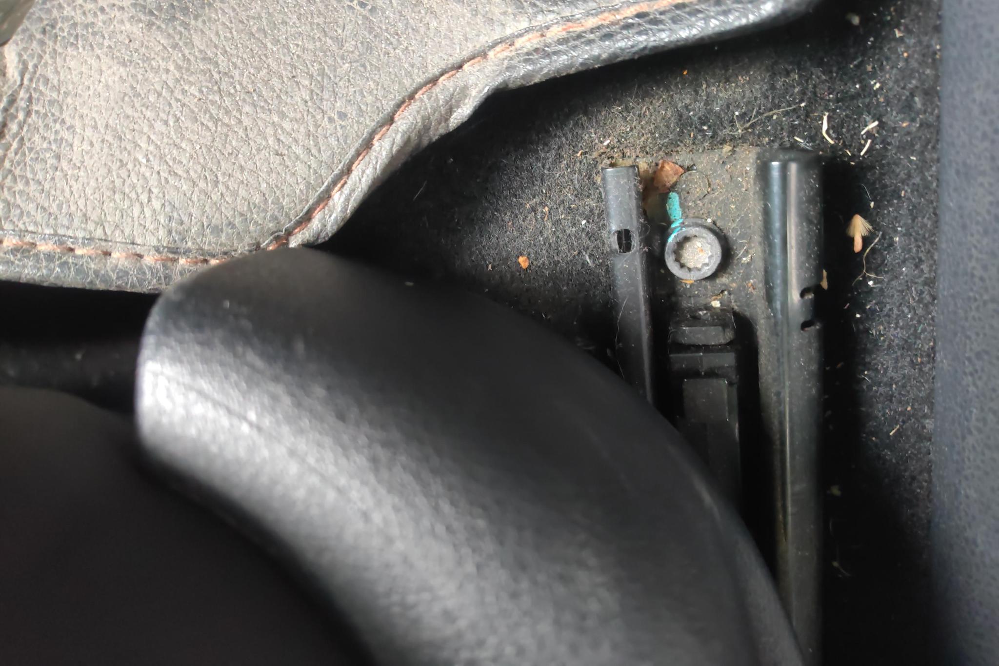 Volkswagen Sagitar 2015 1.6L AT Comfort