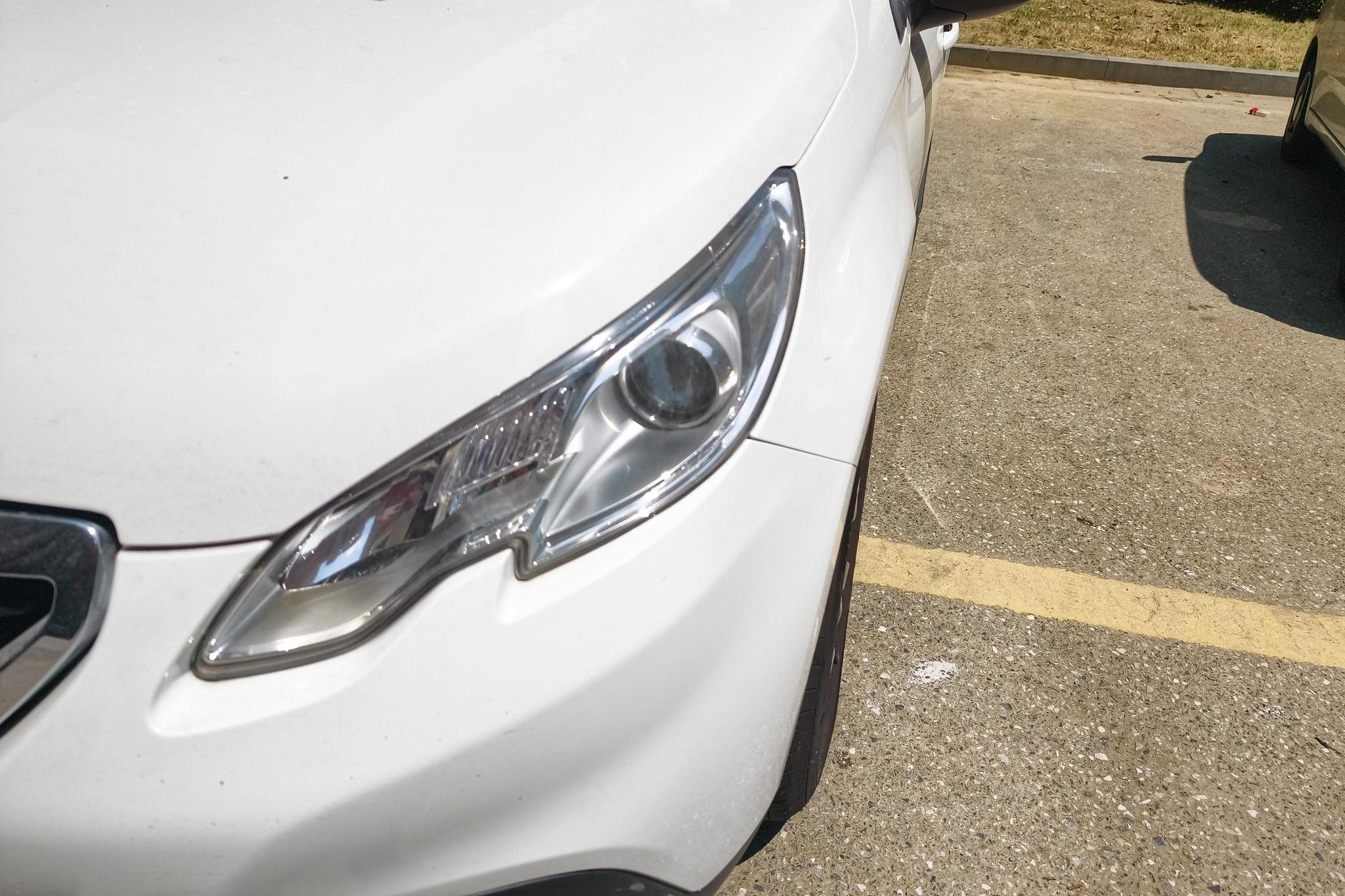 Peugeot 2008 2014 1.6L AT