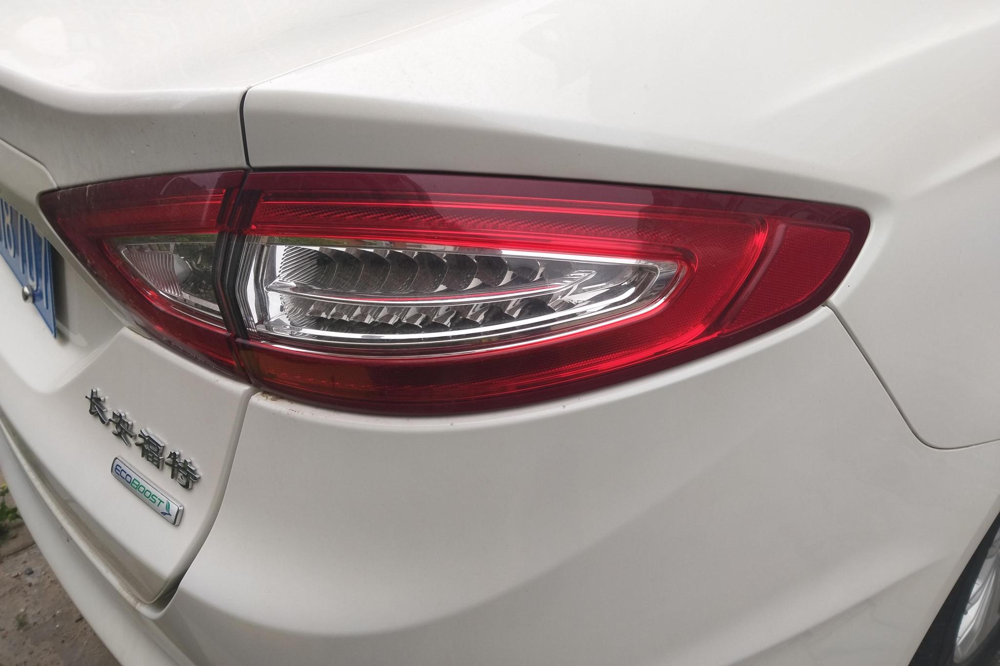 Ford Mondeo 2013 2.0L GTDi200 Fashion