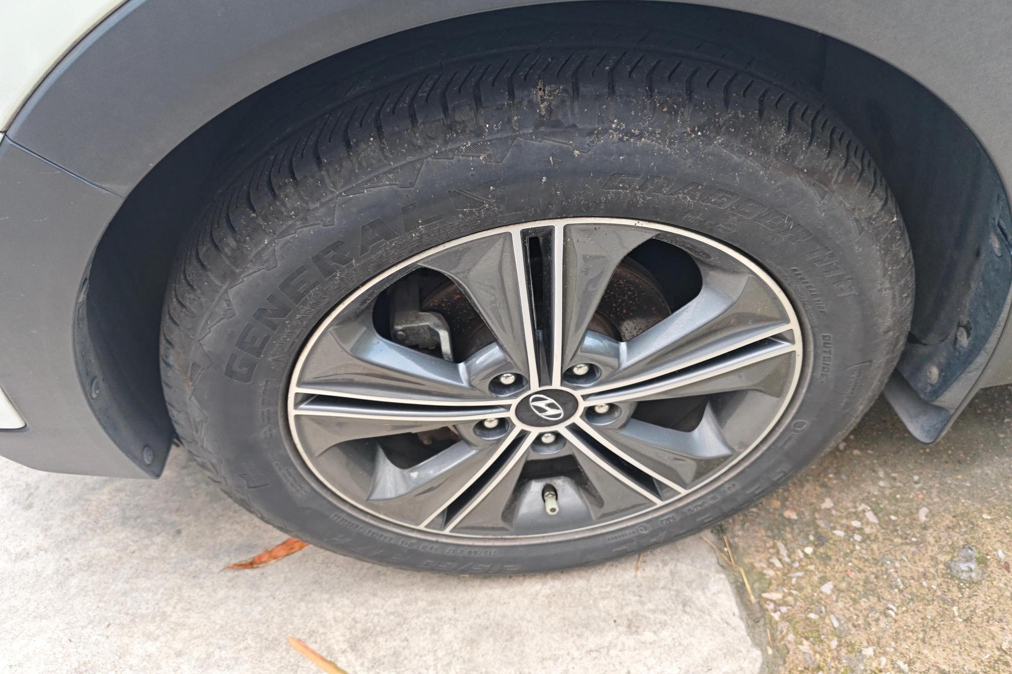 Hyundai ix25 2015 1.6L AT GLS