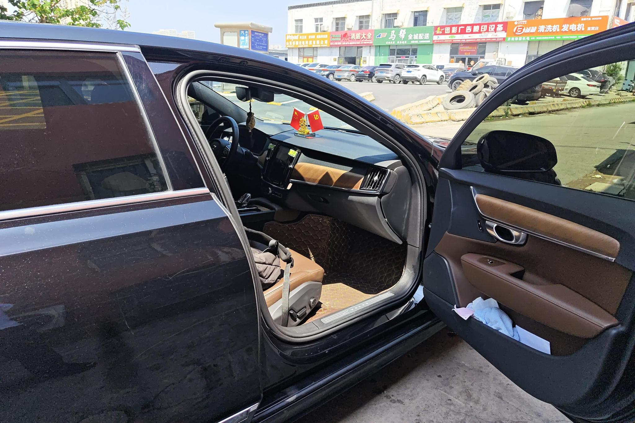Volvo S90 2023 B5 Luxury