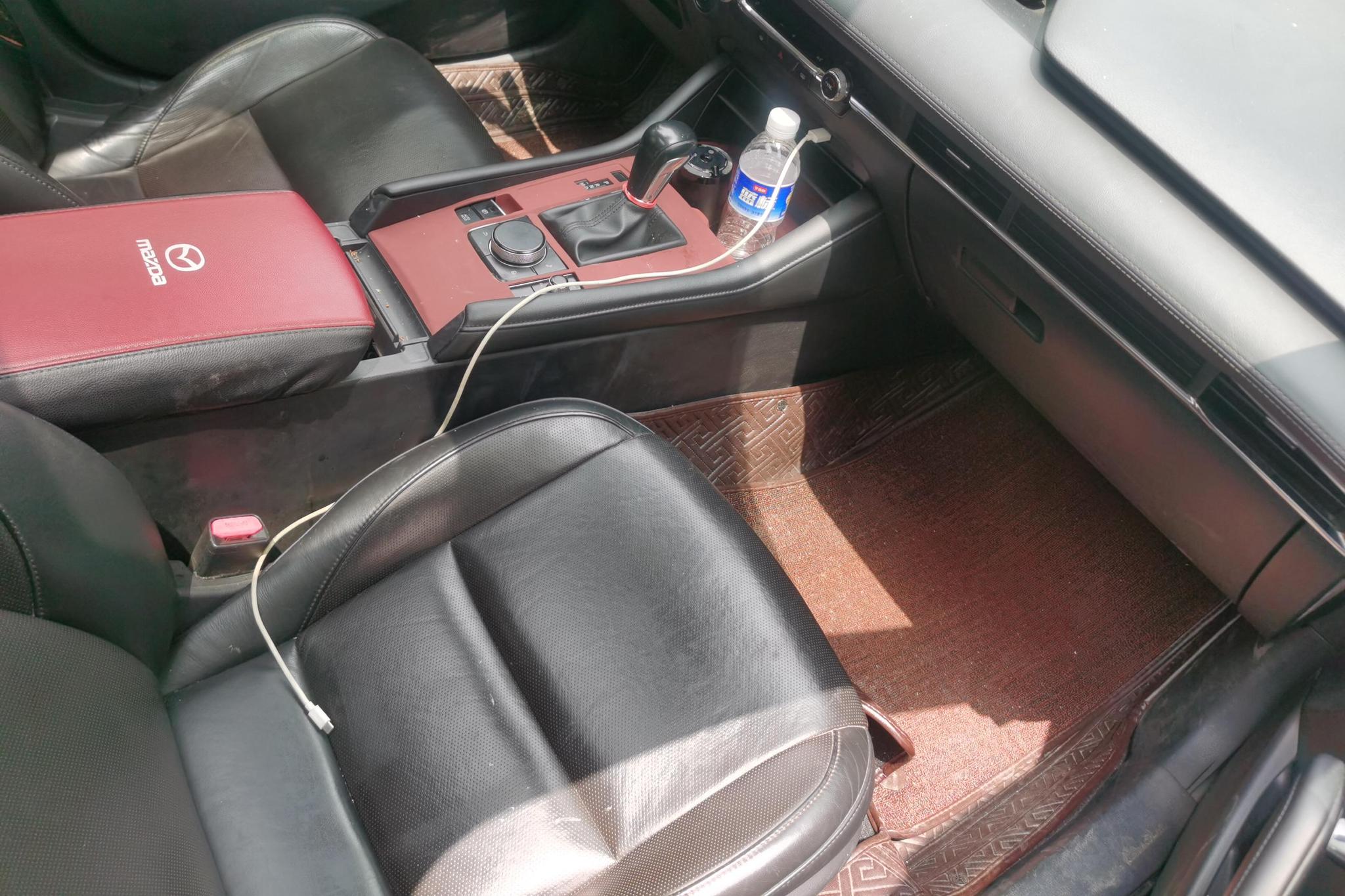 Mazda Mazda3 3 2021 2.0L AT
