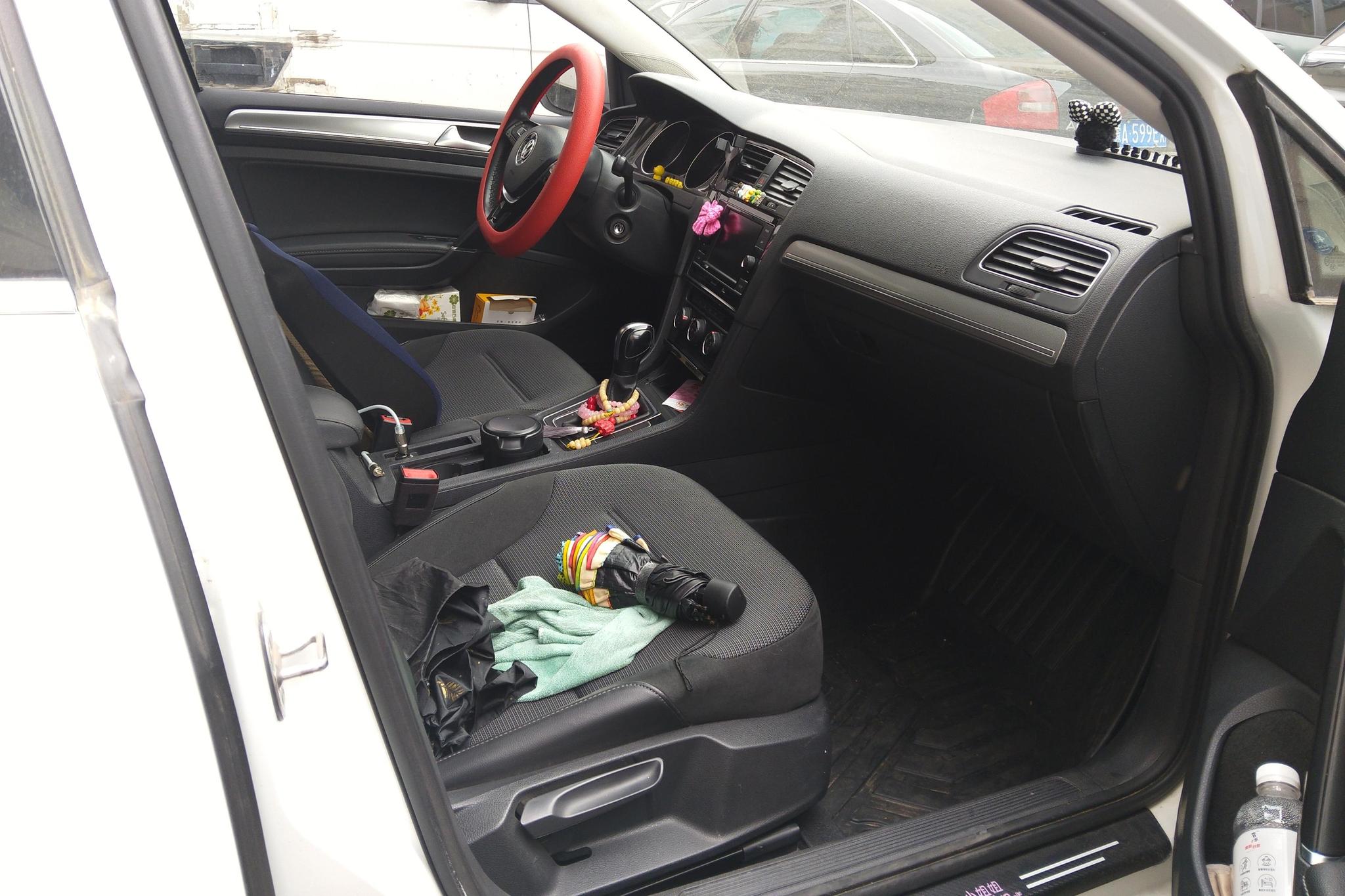 Volkswagen Golf 2018 1.6L AT Comfort