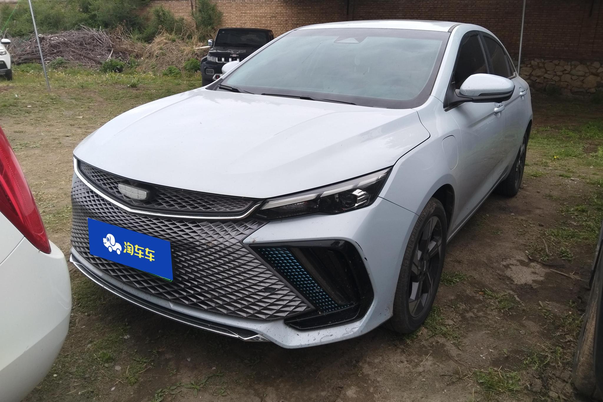 Geely EmgrandL HiP