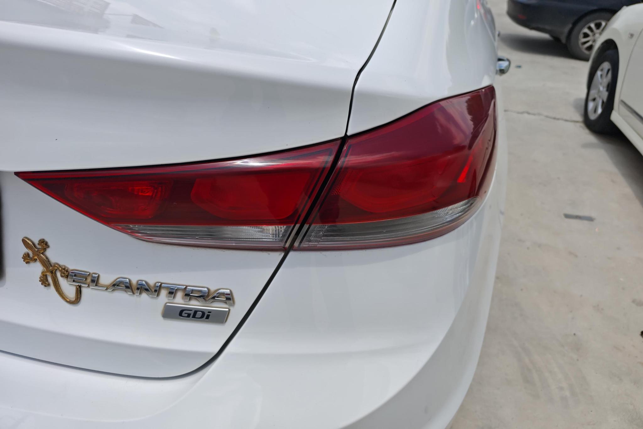 Hyundai Elantra 2016 1.6L AT Elite