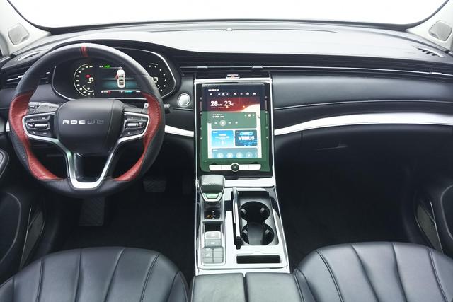 Roewe RX5 MAX 2019 300 TGI AT — фото 13