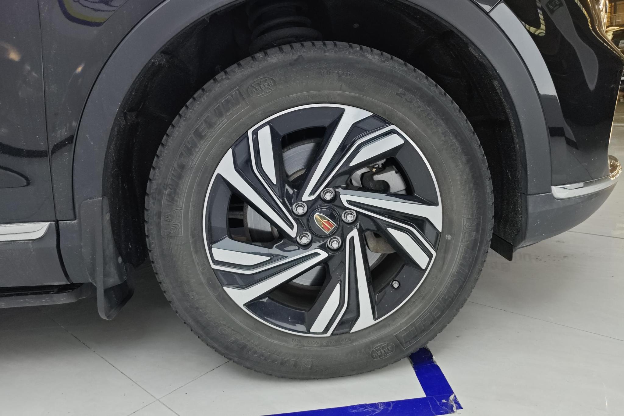 Hongqi HS5 2022 2.0T