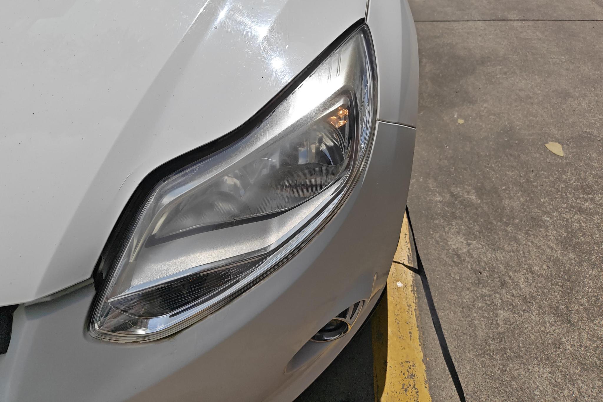 Ford Focus 2012 1.6L AT