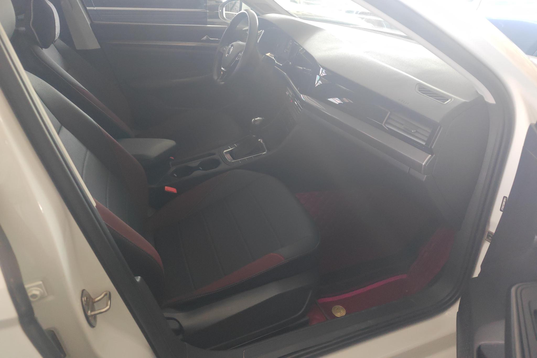Volkswagen Bora 2021 1.5L AT Elite Smart Connect