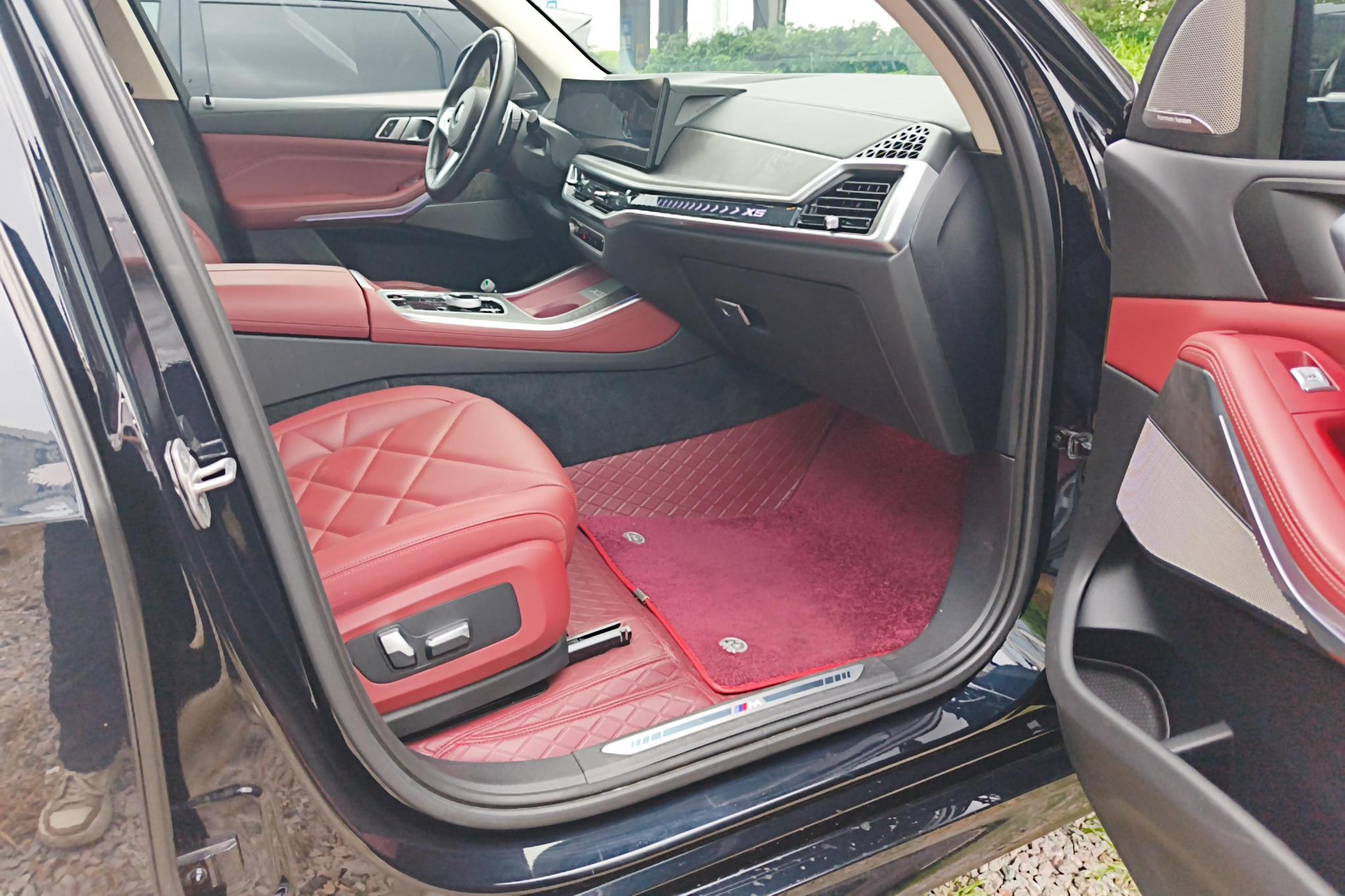BMW X5 2023 xDrive30Li Premium M Sport