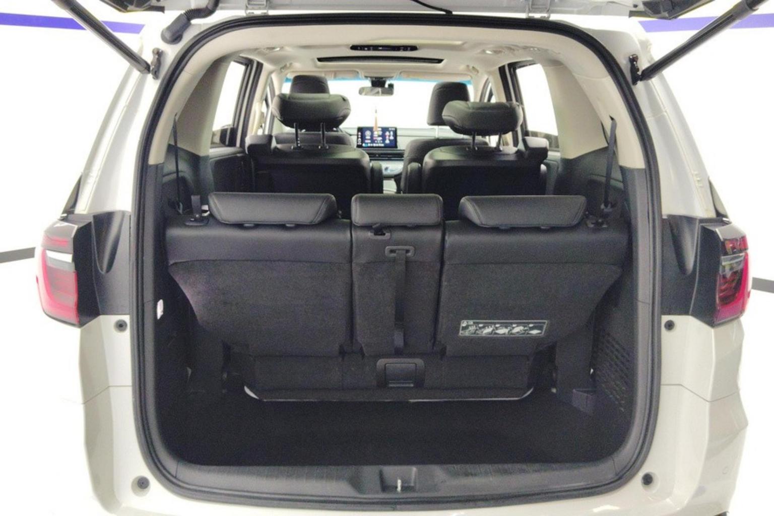Honda Odyssey: фотография 11 из 17