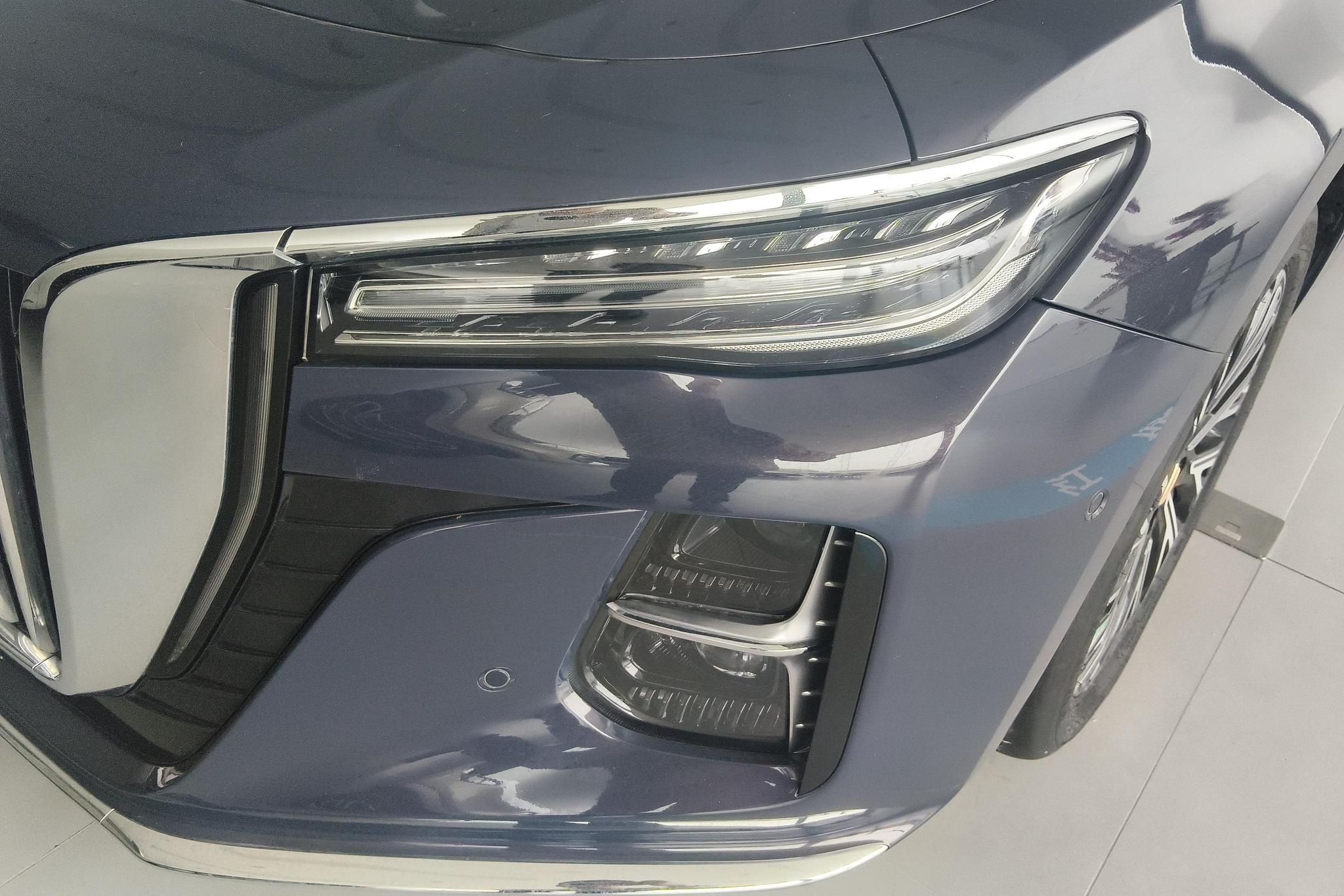 Hongqi H5 2023 2.0T AT