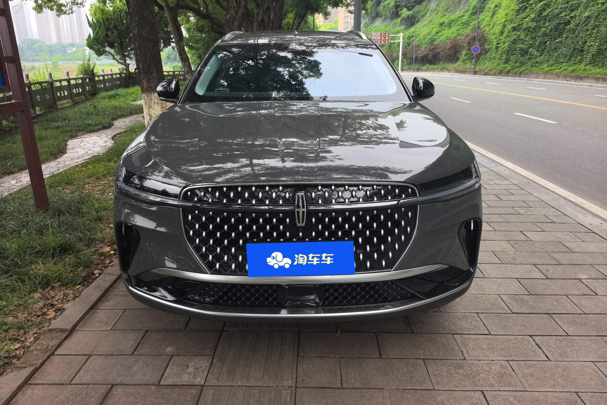 Lincoln Nautilus 2023 2.0T Premium