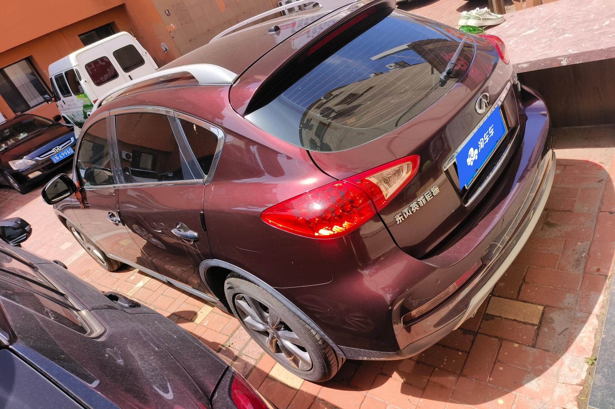 Infiniti QX50 2015 2.5L Enjoy