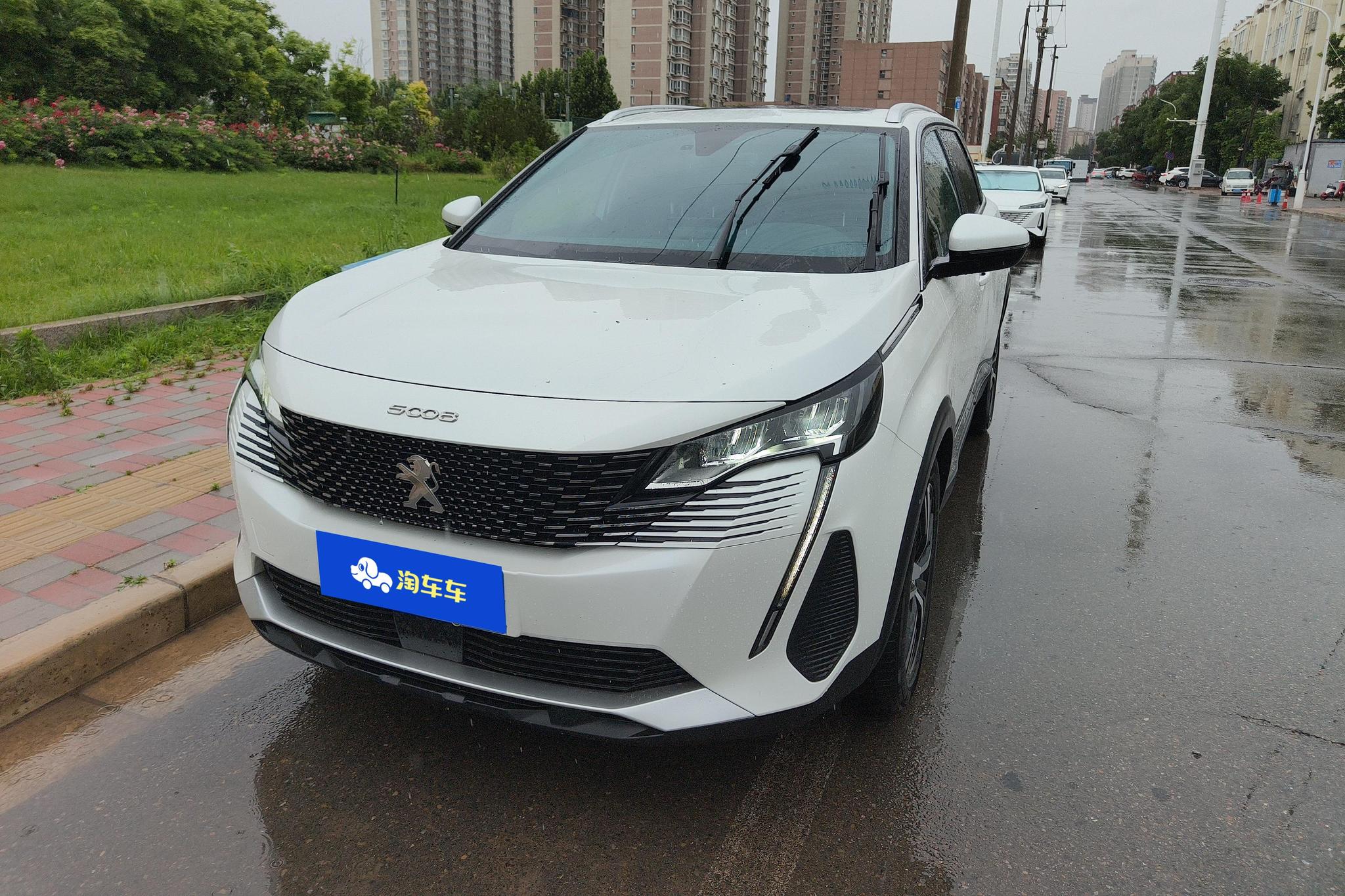 Peugeot 5008 2021 360THP 5 мест