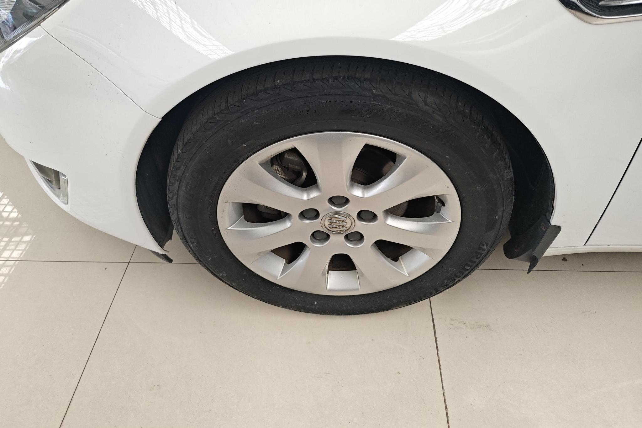 Buick Regal 2015 2.0L Lead Fashion