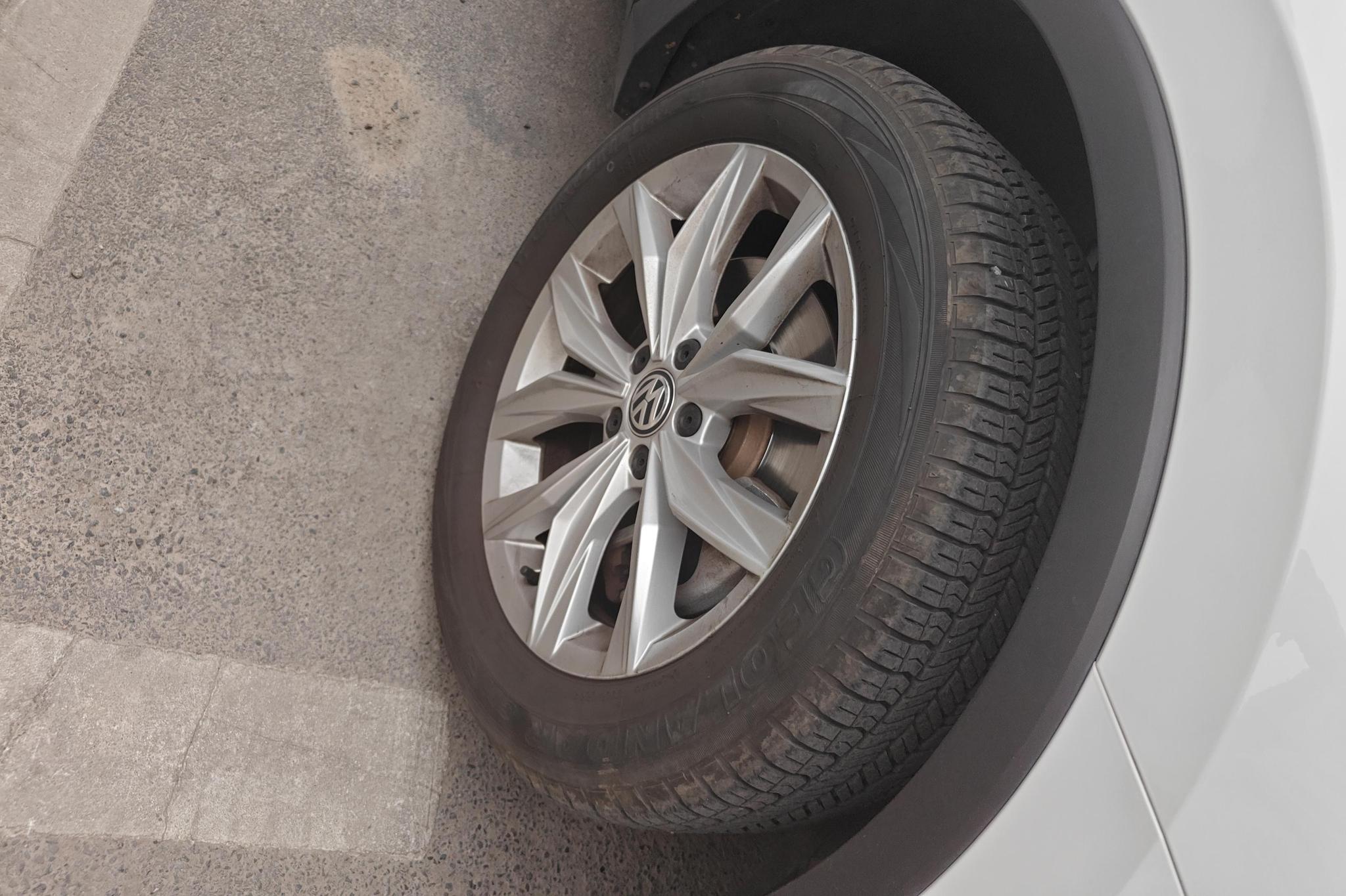 Volkswagen Tiguan 2019 330TSI