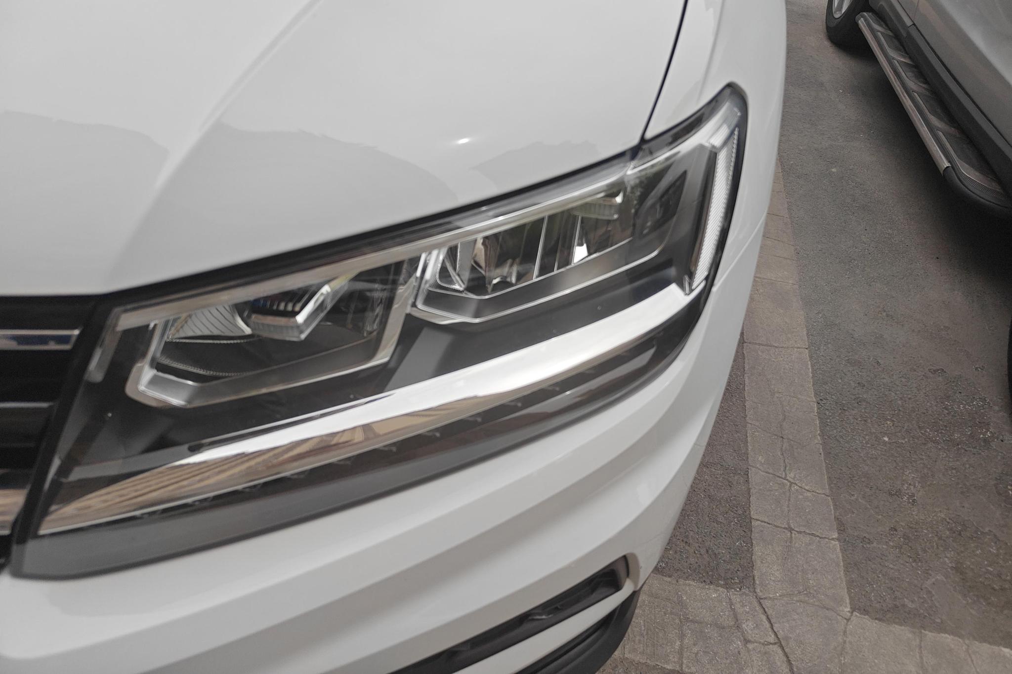 Volkswagen Tiguan 2019 330TSI
