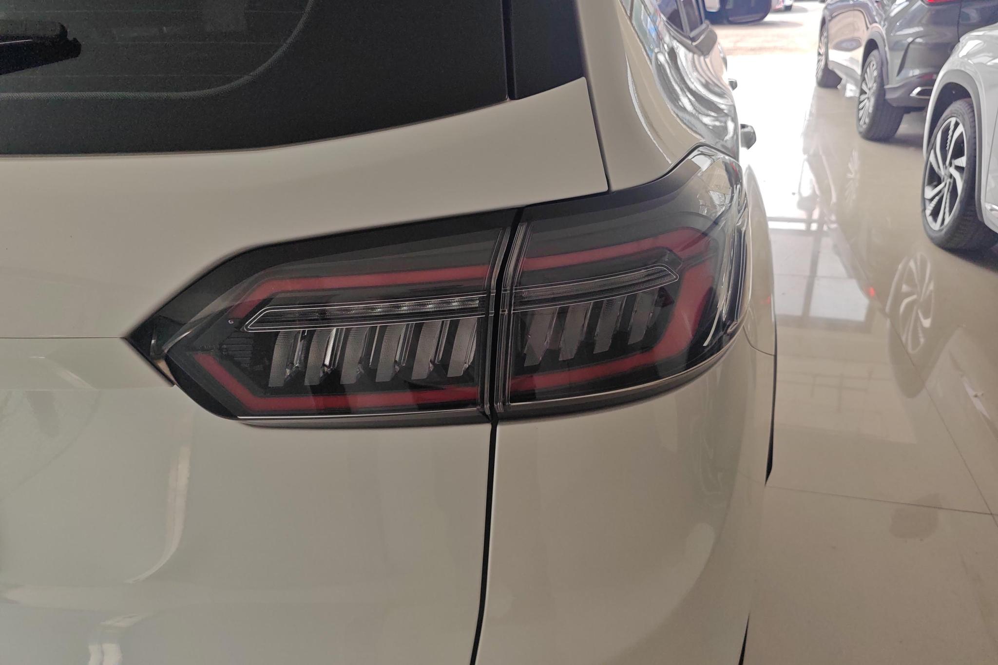 Chery 8 PLUS 2022 290TGDI DCT