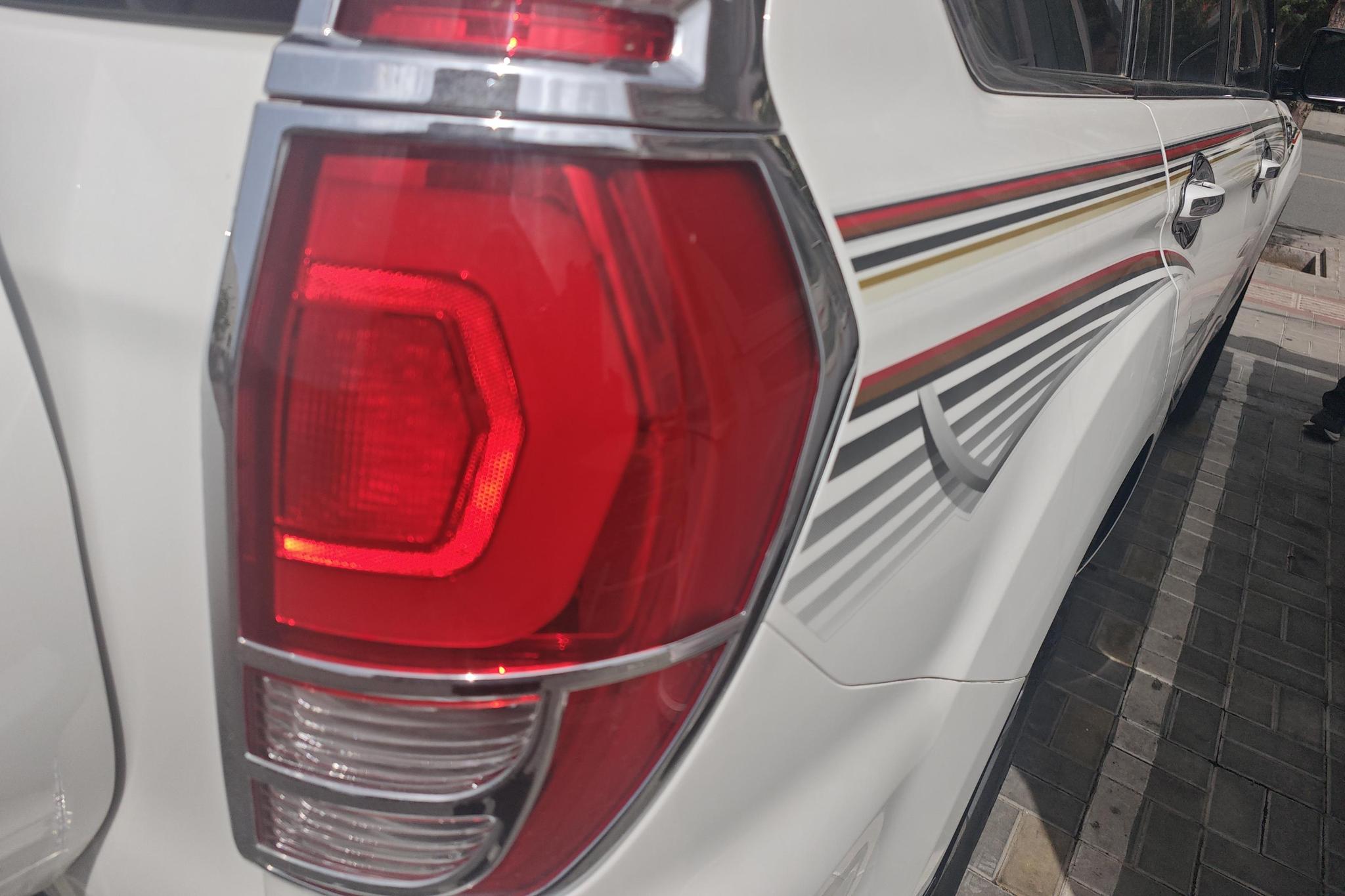 Haval H9 2022 2.0T Luxury 7 мест