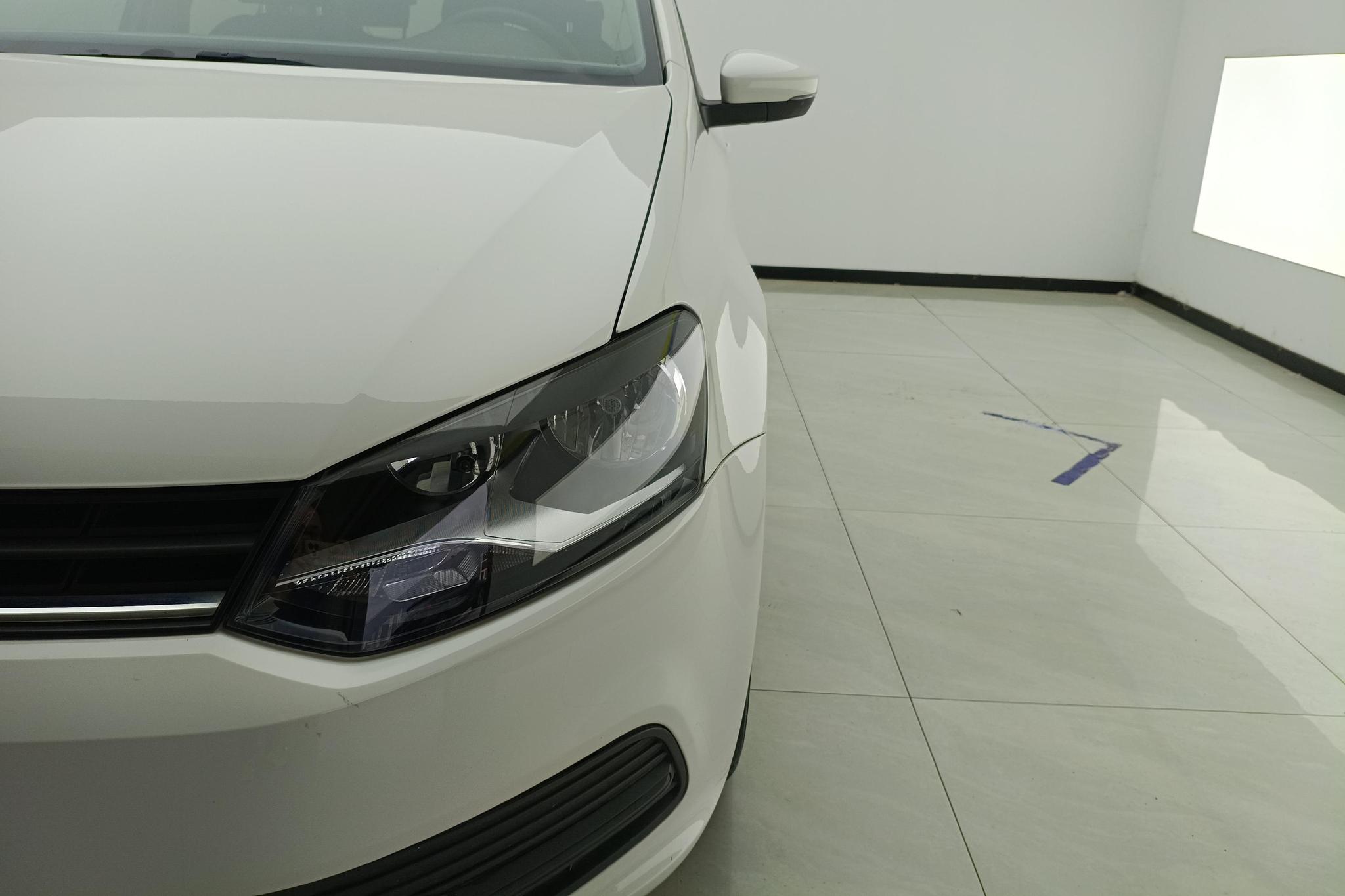Volkswagen Polo 2018 1.5L MT