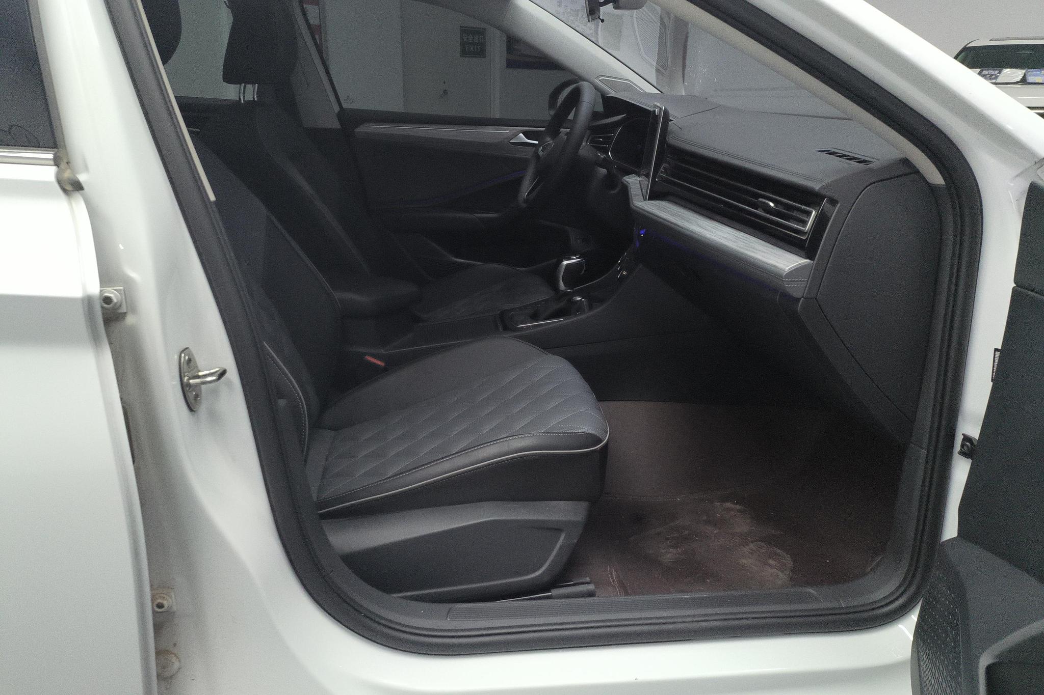Volkswagen Sagitar 2023 300TSI DSG