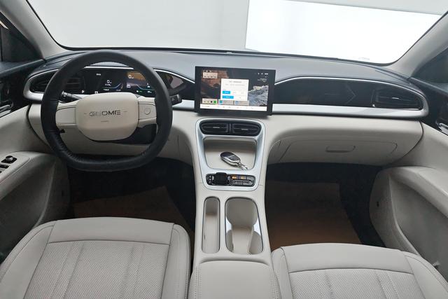 Geely Galaxy Xingyuan 2025 310km — фото 12