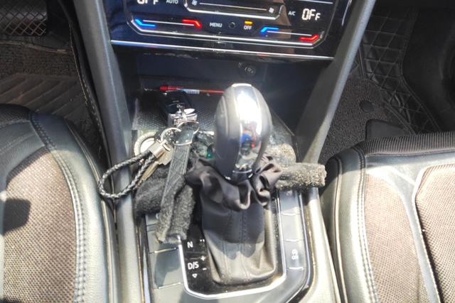 Volkswagen Tharu 2021 280 TSI 2 WD — фото 16