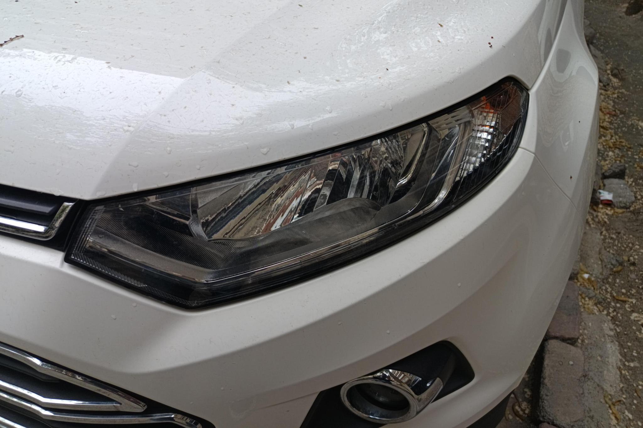 Ford EcoSport 2013 1.5L AT Luxury