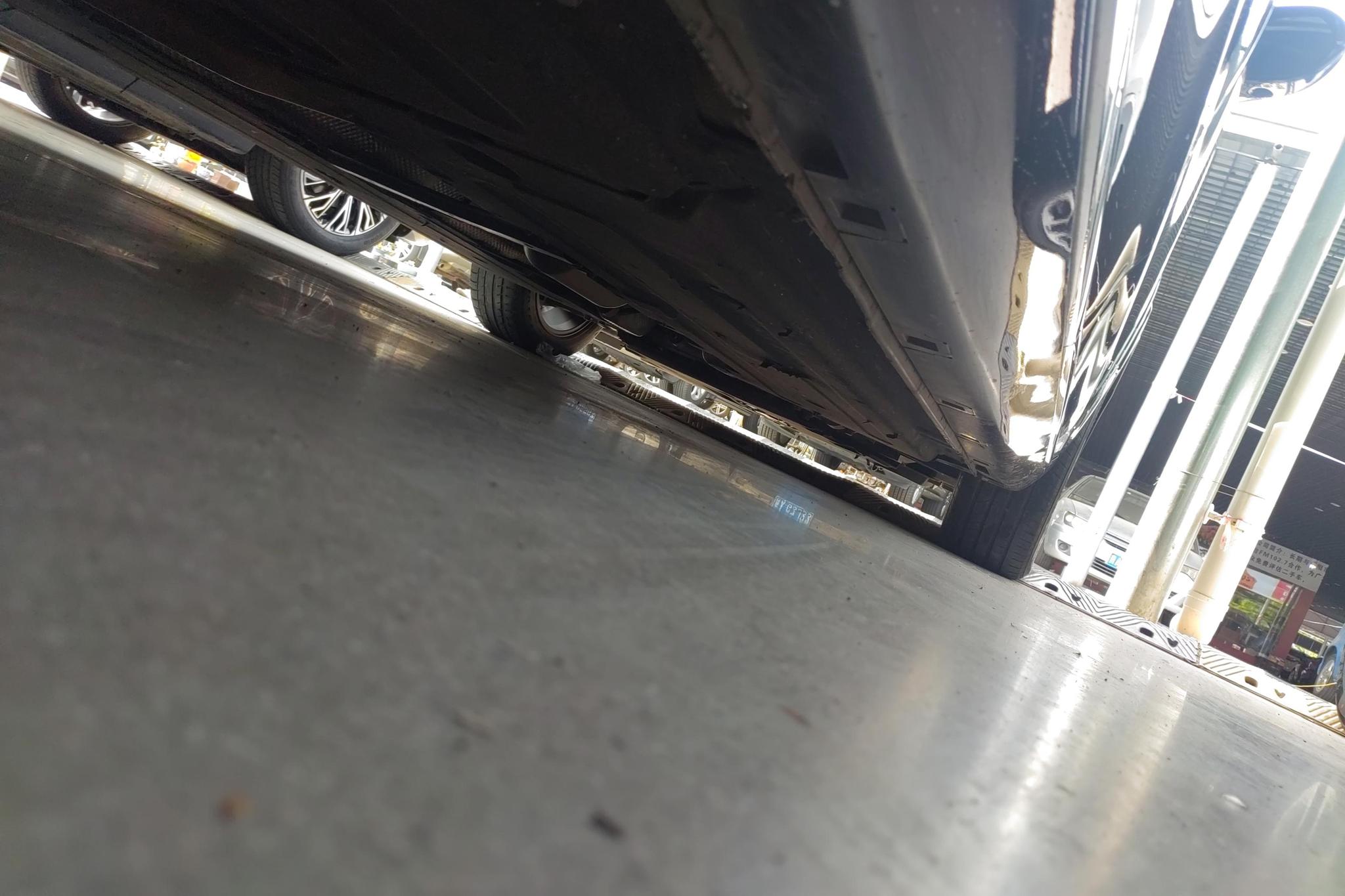 Hongqi H5 2023 2.0T AT