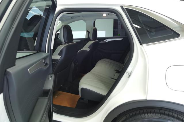 Ford Escape 2024 Eco Boost 245 2 WD — фото 16