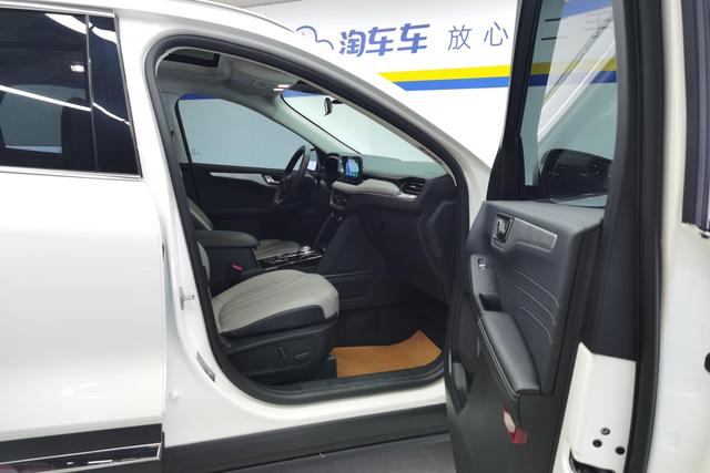 Ford Escape 2024 Eco Boost 245 2 WD — фото 15