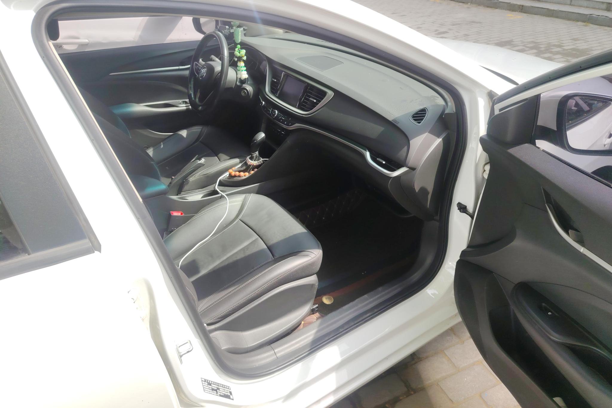 Buick Excelle 2019 18T AT Elite V