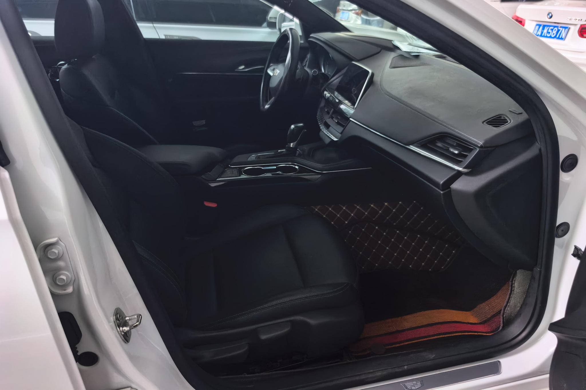 Cadillac CT4 2020 28T Fashion