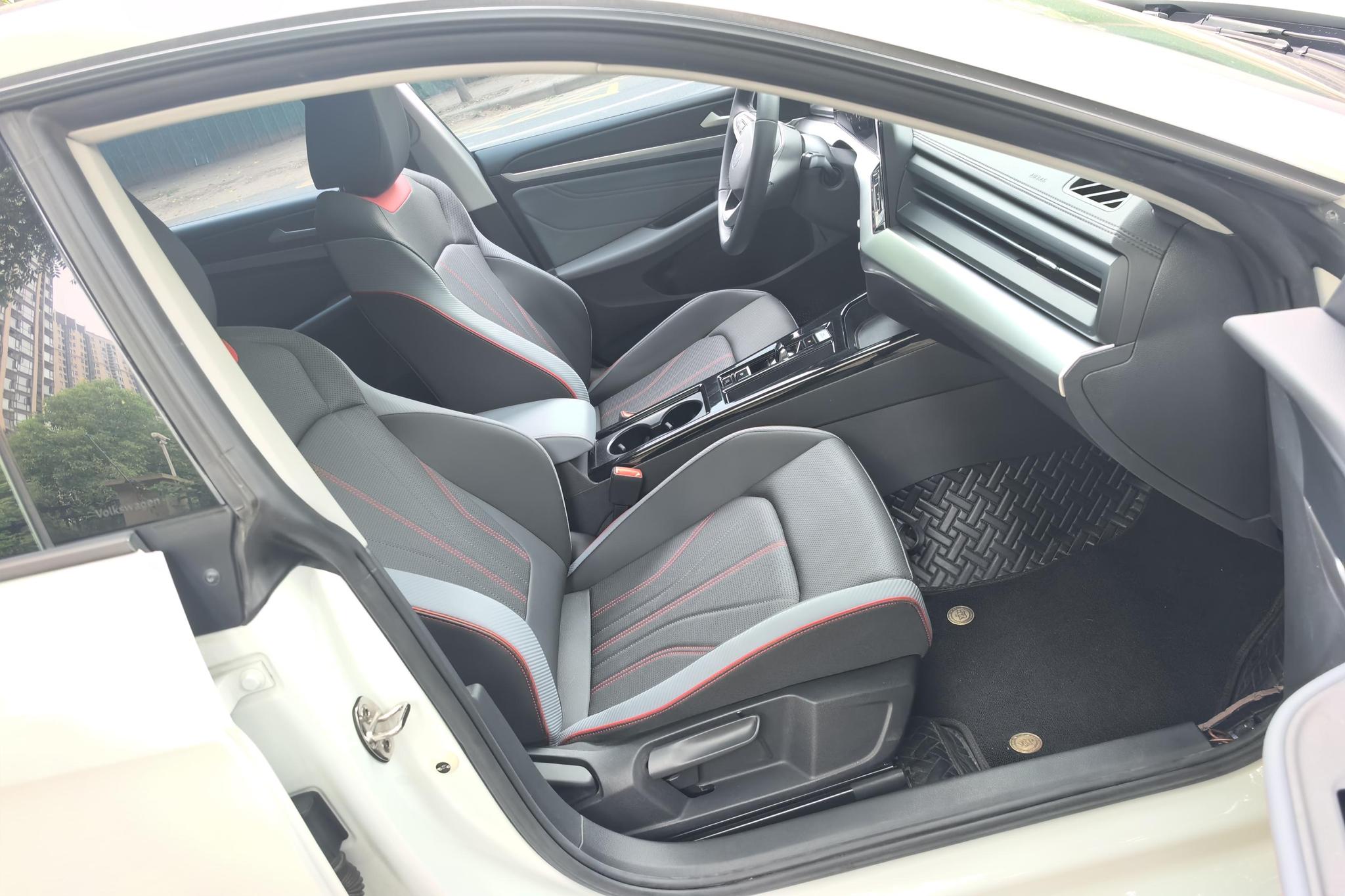 Volkswagen Lamando 2025 L 280TSI DSG