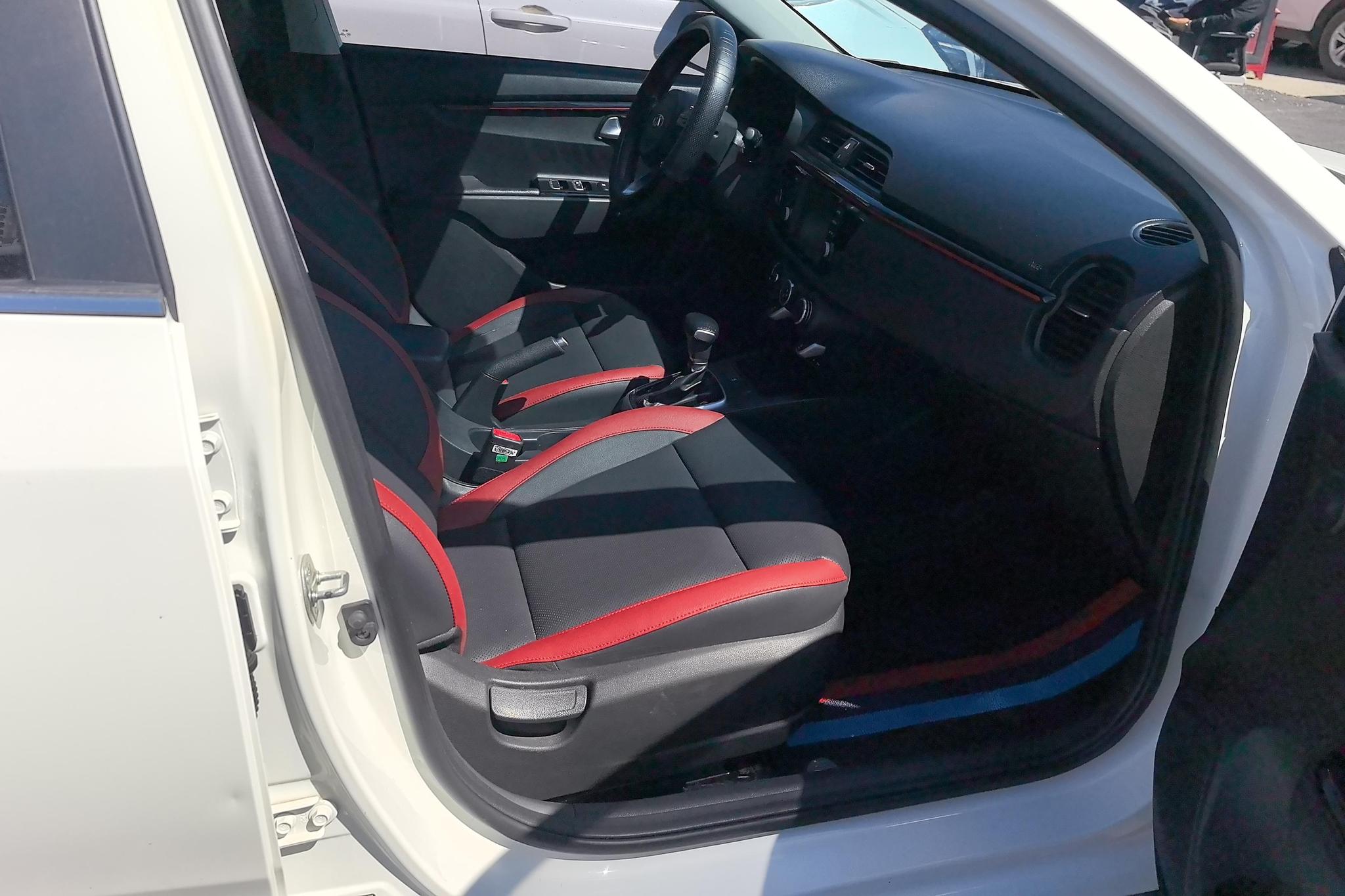 Kia KX CROSS 2018 1.6L AT